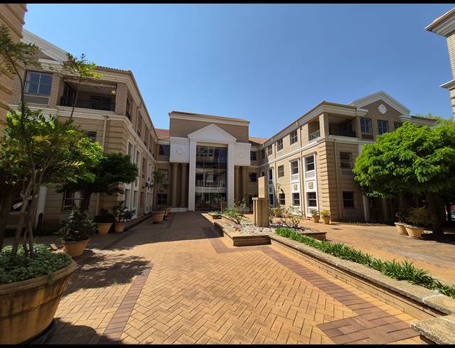 974M² OFFICE TO LET IN SANDTON CENTRAL